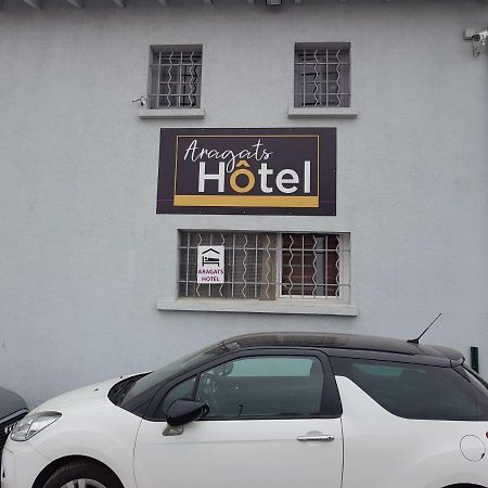 Hotel Aragats Тулуза Экстерьер фото